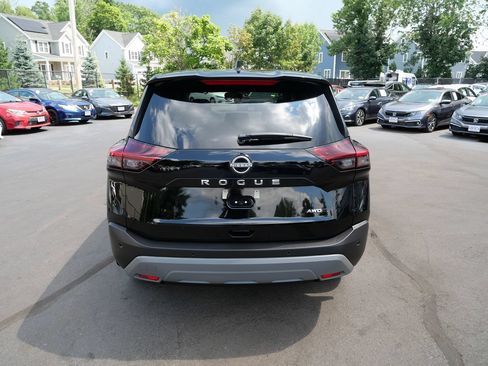 Used 2023 Nissan Rogue S AWD/4WD image 4