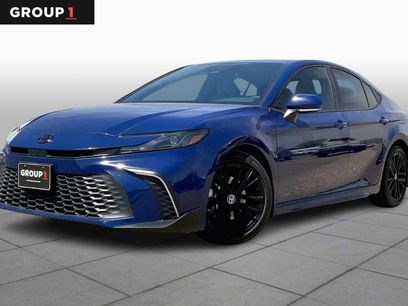 Used 2025 Toyota Camry SE w/ Convenience Package