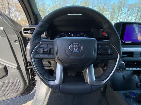 New 2026 Toyota Tacoma TRD Off-Road AWD/4WD image 25