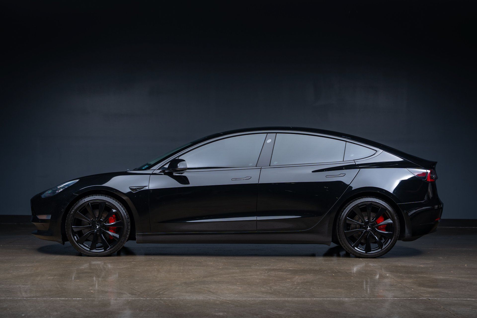 Used 2019 Tesla Model 3 AWD/4WD image 2
