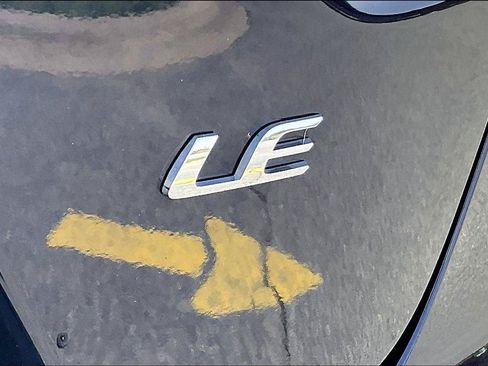 Used 2024 Toyota Corolla LE FWD image 8