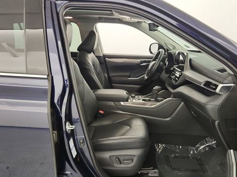 Used 2021 Toyota Highlander Limited image 40