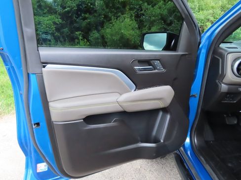 Used 2023 Chevrolet Colorado ZR2 w/ ZR2 Convenience Package III AWD/4WD image 34