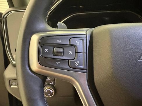 Used 2025 Chevrolet Silverado 1500 LT AWD/4WD image 4