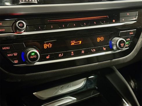 Used 2019 BMW X4 xDrive30i w/ Premium Package image 19