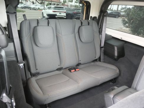 Used 2024 Jeep Wrangler Sport S image 12