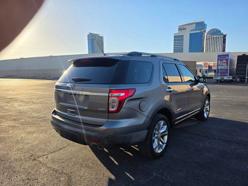 Used 2014 Ford Explorer Limited w/ Equipment Group 302A AWD/4WD image 5