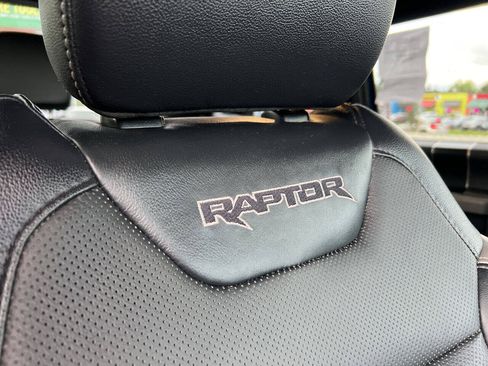 Used 2018 Ford F150 Raptor w/ Equipment Group 802A Luxury AWD/4WD image 11