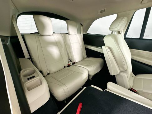 Certified 2023 Mercedes-Benz GLS 450 4MATIC w/ AMG Line Exterior image 34