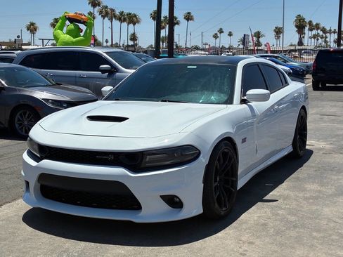 Used 2019 Dodge Charger Scat Pack w/ Driver Confidence Group RWD image 1