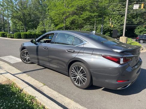 Used 2023 Lexus ES 350 w/ Premium Package FWD image 5