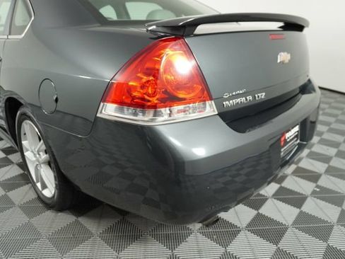 Used 2015 Chevrolet Impala LTZ FWD image 12