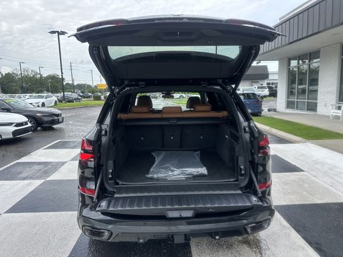 Used 2026 BMW X5 xDrive40i w/ M Sport Package AWD/4WD image 5