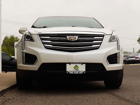 Used 2019 Cadillac XT5 FWD image 17