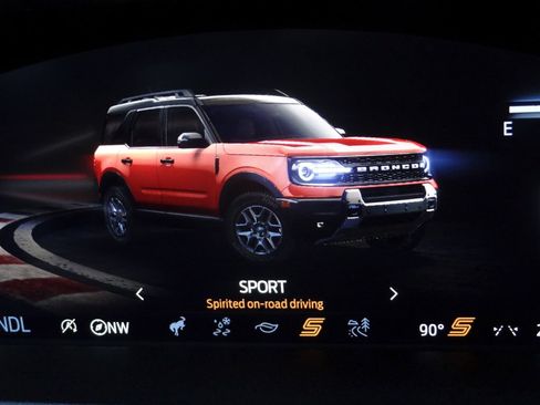 Used 2025 Ford Bronco Sport Big Bend w/ Convenience Package AWD/4WD image 37
