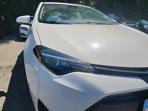 Used 2019 Toyota Corolla LE FWD image 9