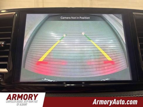 Used 2023 Chrysler Pacifica Touring-L w/ Uconnect Theater Family Group image 18