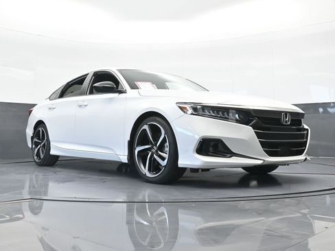 Used 2022 Honda Accord Sport image 60