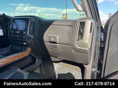 Used 2017 Chevrolet Silverado 2500 High Country w/ Duramax Plus Package image 86