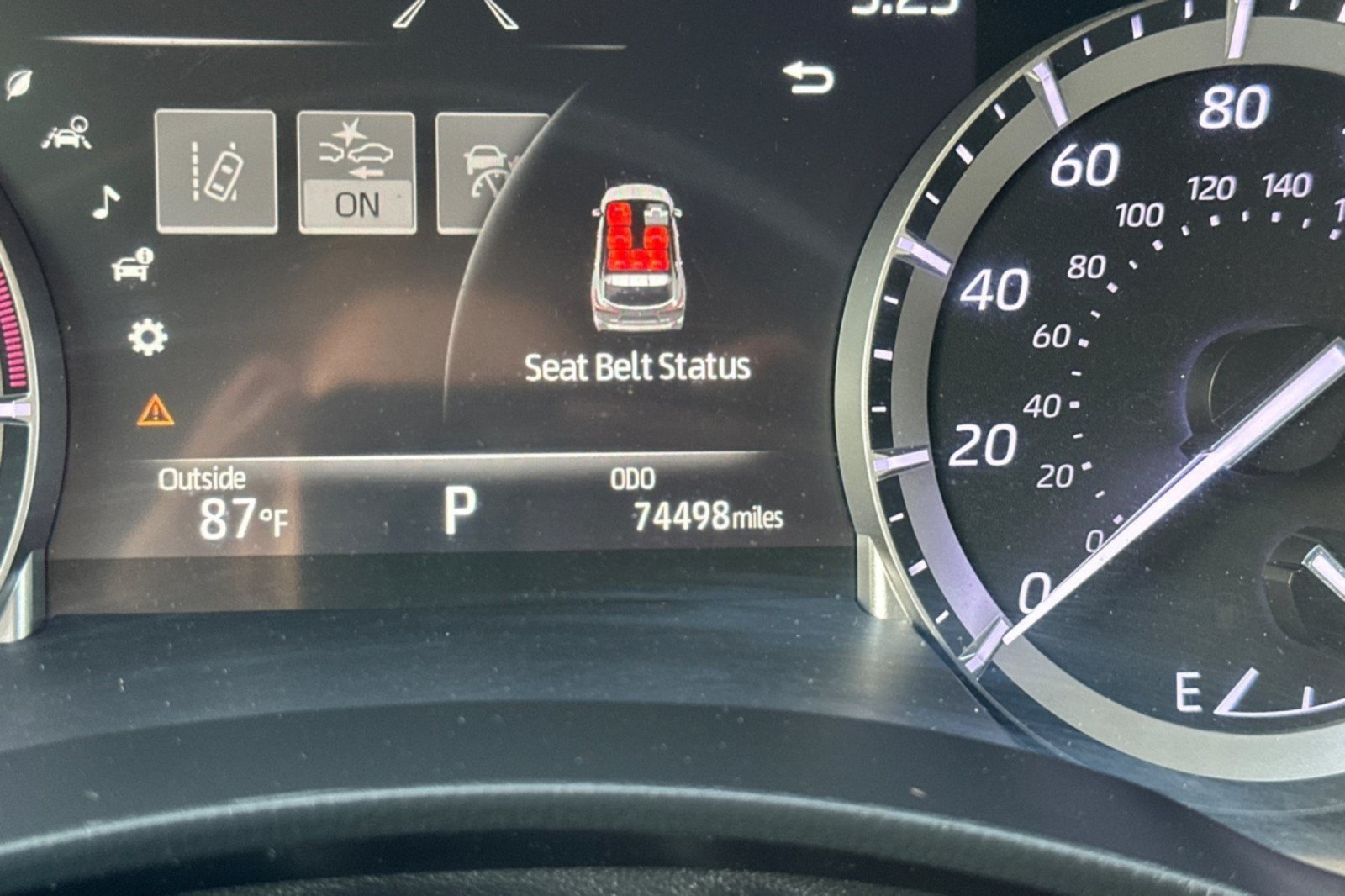 Certified 2022 Toyota Highlander Platinum FWD image 25