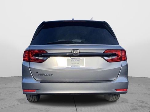 Certified 2024 Honda Odyssey EX-L image 4