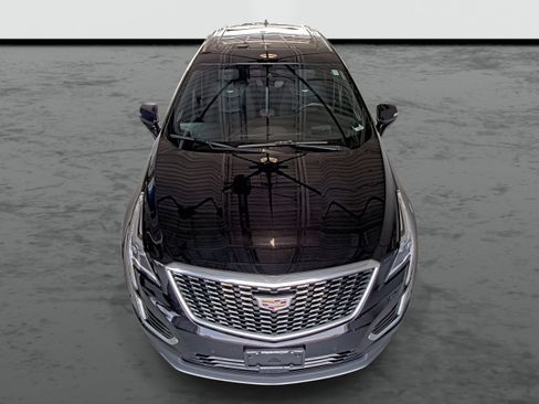 Used 2021 Cadillac XT5 Premium Luxury FWD image 6
