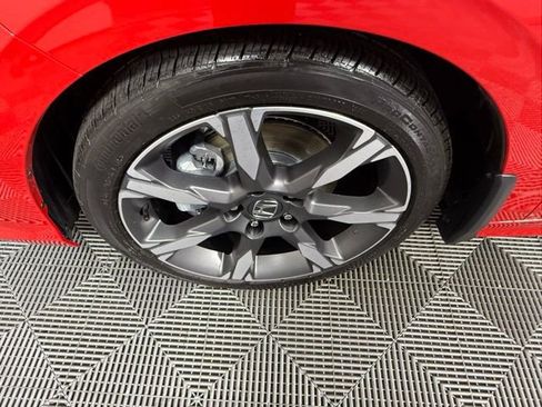 Used 2025 Honda Civic Sport Touring image 13