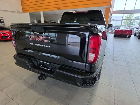 Used 2021 GMC Sierra 1500 4x4 Crew Cab w/ Sierra Value Package image 9