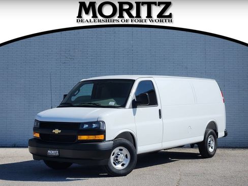 New 2026 Chevrolet Express 2500 Extended w/ Safety Package RWD image 1