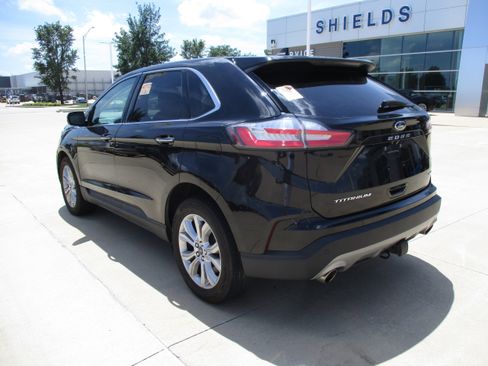 Used 2022 Ford Edge Titanium AWD/4WD image 4