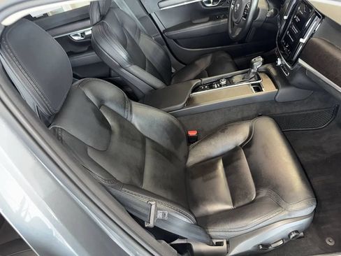Used 2020 Volvo V90 T6 Cross Country AWD/4WD image 29