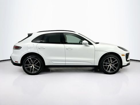 Used 2026 Porsche Macan AWD/4WD image 8