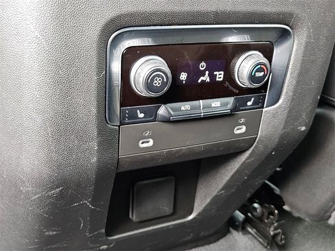 Used 2023 Chevrolet Tahoe LT w/ Luxury Package image 25