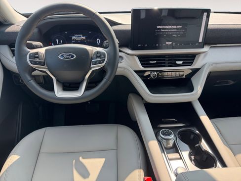 New 2025 Ford Explorer Active w/ Active Comfort Package image 12