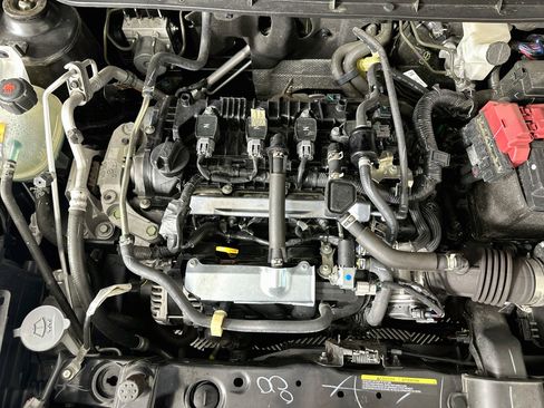 Used 2024 Nissan Kicks SV w/ Interior Electronics Package FWD image 30