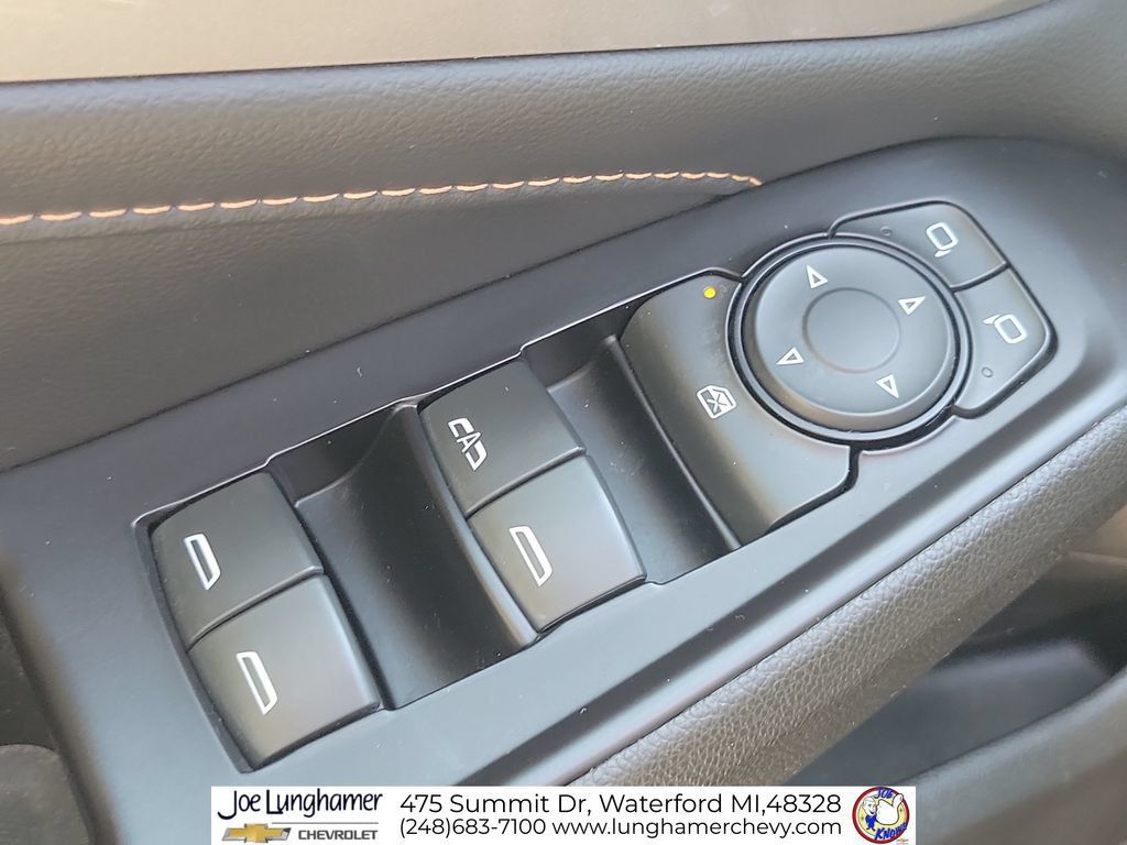 Certified 2020 Chevrolet Traverse LT FWD image 24