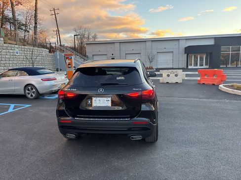 Used 2025 Mercedes-Benz GLA 250 GLA 250 image 6