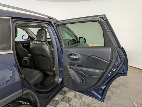 Used 2016 Jeep Cherokee Limited image 30