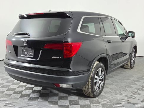 Used 2017 Honda Pilot EX image 7