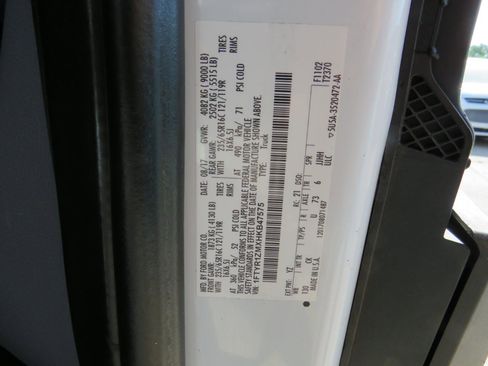 Used 2017 Ford Transit 250 130 Low Roof RWD image 30