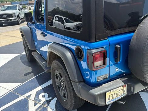 Used 2024 Jeep Wrangler Sport AWD/4WD image 4