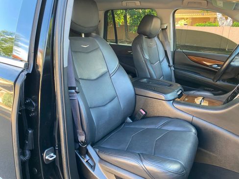 Used 2016 Cadillac Escalade 4WD image 59