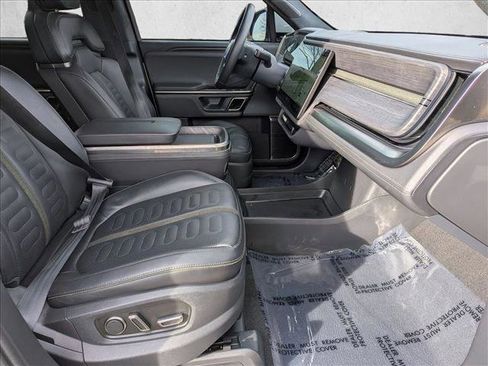 Used 2023 Rivian R1S Adventure image 22
