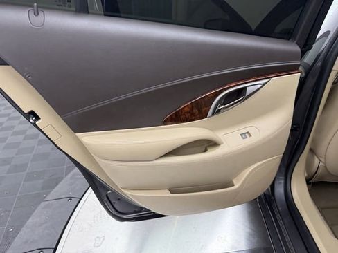 Used 2013 Buick LaCrosse Premium image 25