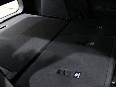 New 2026 Chevrolet Trax LT w/ Sunroof Package image 24