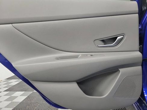 Used 2024 Hyundai Elantra SEL FWD image 13