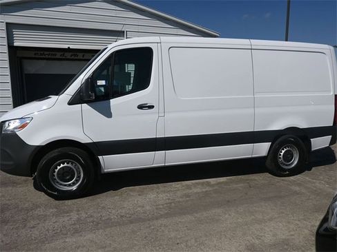 New 2025 Mercedes-Benz Sprinter 2500 image 26