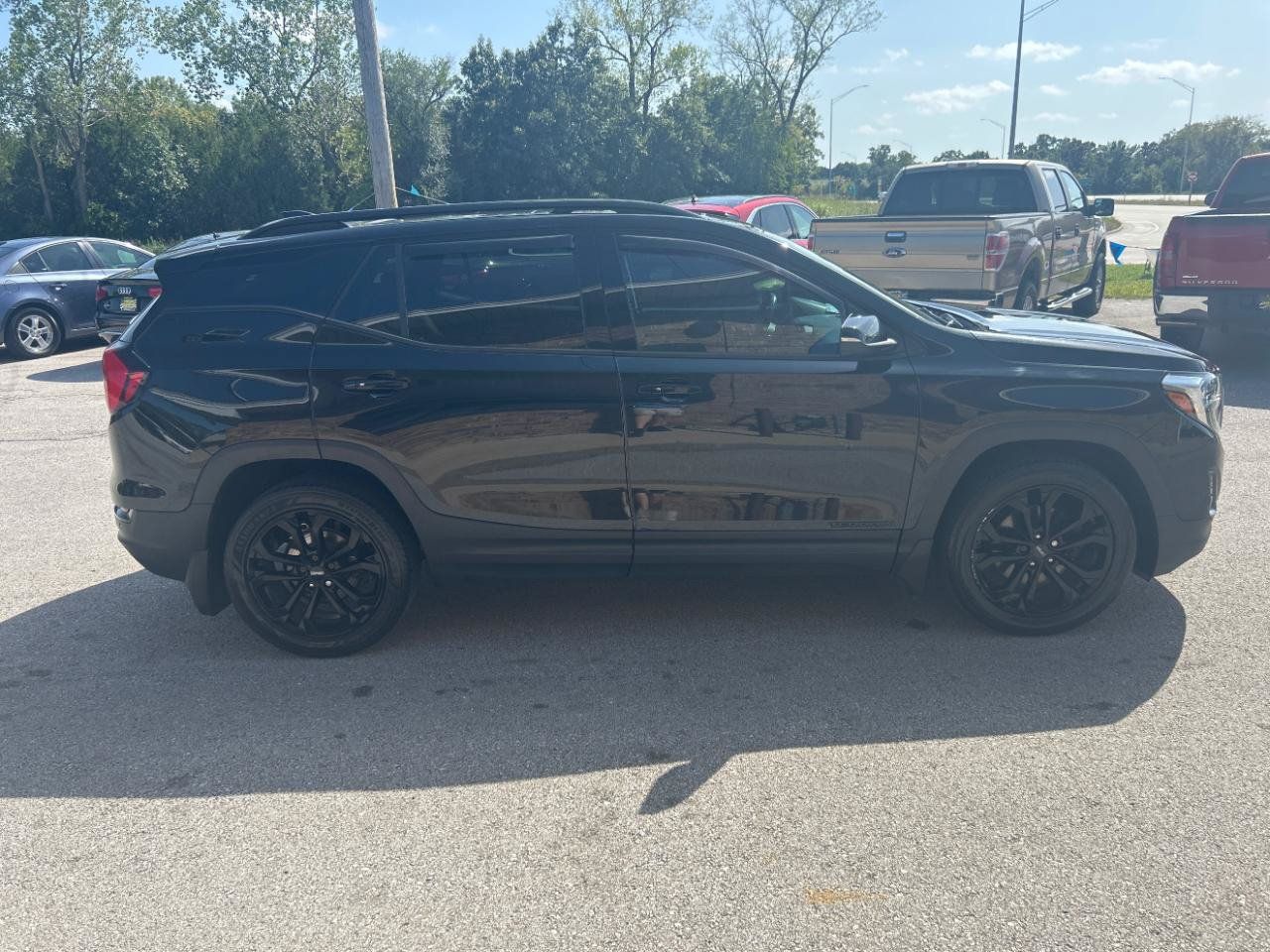 Used 2020 GMC Terrain SLT w/ Preferred Package AWD/4WD image 4