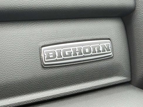 New 2026 RAM 1500 4x4 Crew Cab image 27