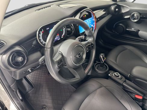 Used 2023 MINI Cooper 2-Door Hardtop image 11